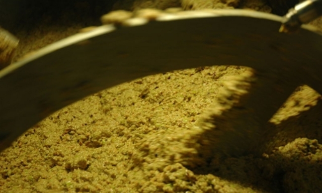 Olio di Sansa e Olive