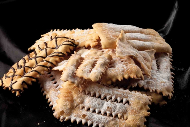 Chiacchiere e Bugie